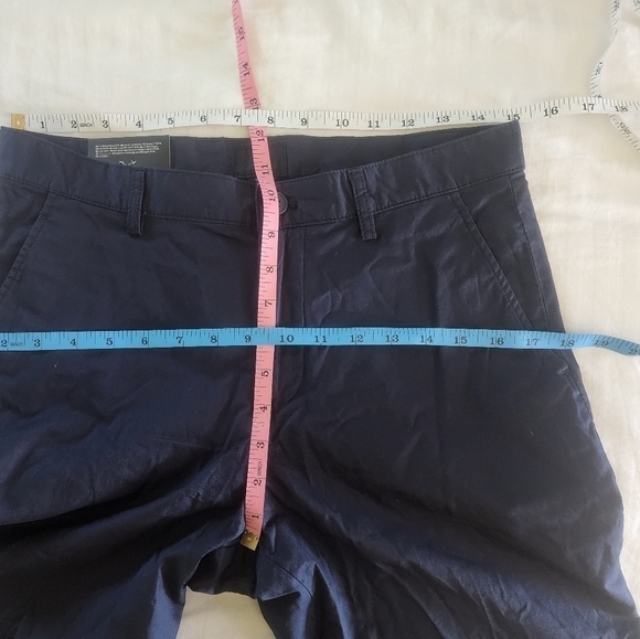 NWT H&M slim fit shorts 9" inseam size 30R - Picture 4 of 6